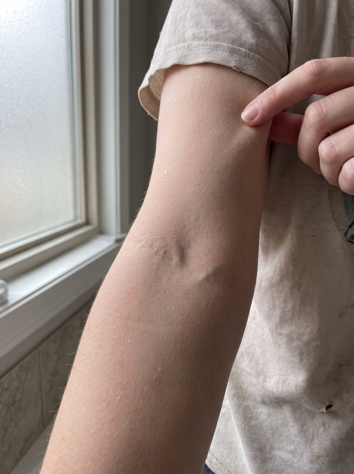 A woman in shock is not a woman aging — and her own timeline proves it